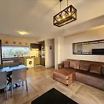 Beachfront Penthouse With Beautiful View In North Cyprus בית נופש *