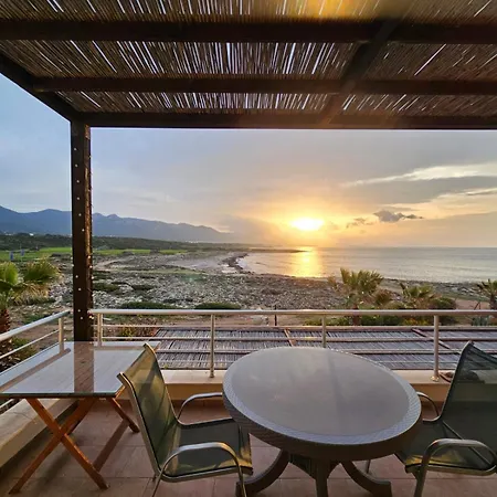 Beachfront Penthouse With Beautiful View In North Cyprus Tatil Evi