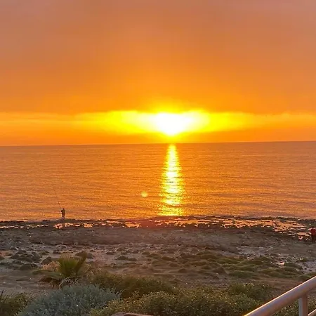 Beachfront Penthouse With Beautiful View In North Cyprus Tatil Evi *