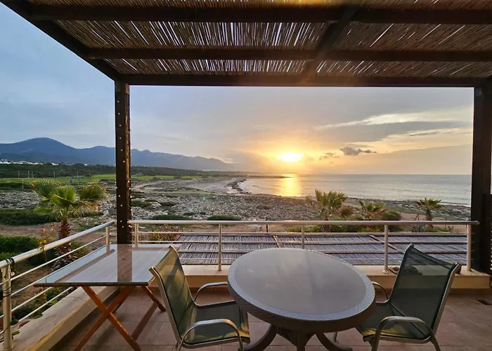 Beachfront Penthouse With Beautiful View In North Cyprus Tatil Evi