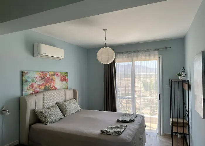 Tatil Evi Beachfront Penthouse With Beautiful View In North Cyprus