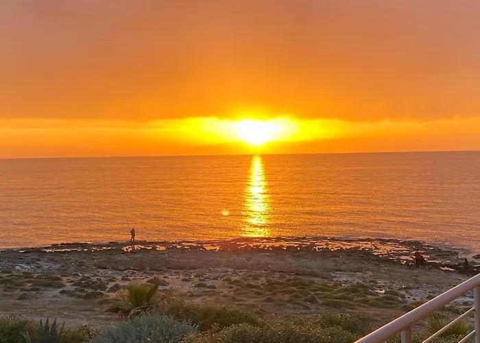 Beachfront Penthouse With Beautiful View In North Cyprus Nyaraló *